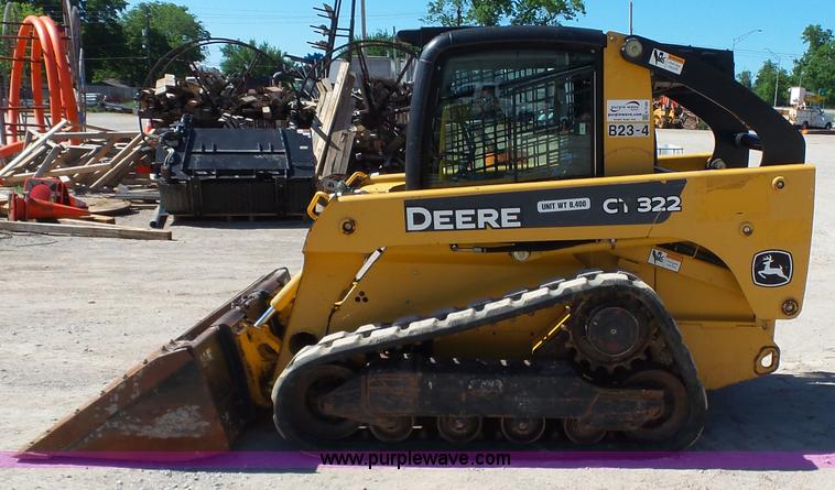 image for item K7189 2007 John Deere CT322 skid steer