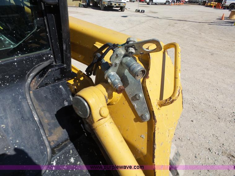 image for item K7189 2007 John Deere CT322 skid steer