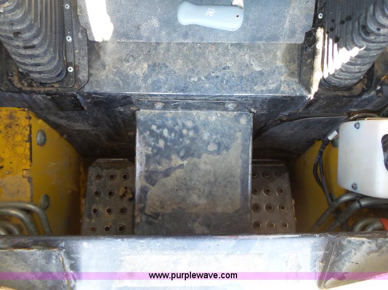 image for item K7189 2007 John Deere CT322 skid steer