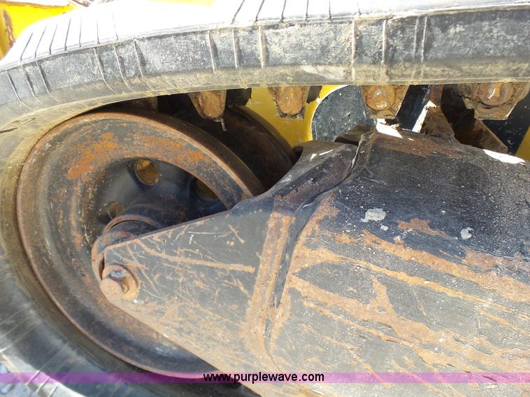 image for item K7189 2007 John Deere CT322 skid steer