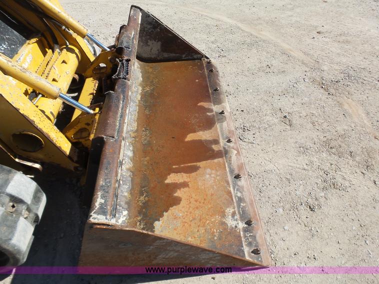 image for item K7189 2007 John Deere CT322 skid steer