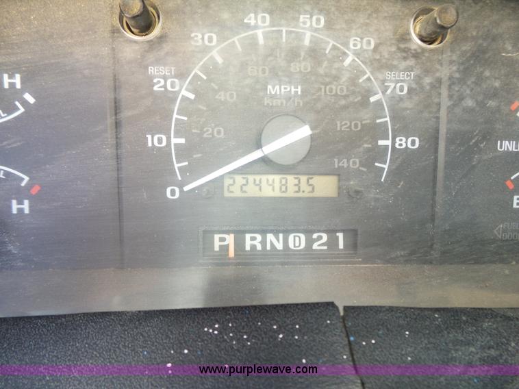 image for item K7190 1995 Ford F250 XL utility truck