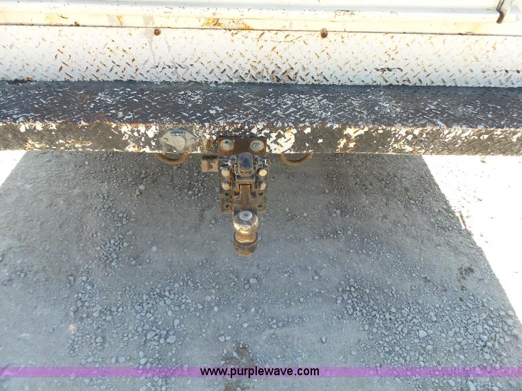 image for item K7190 1995 Ford F250 XL utility truck