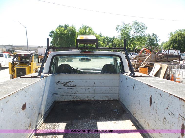 image for item K7190 1995 Ford F250 XL utility truck