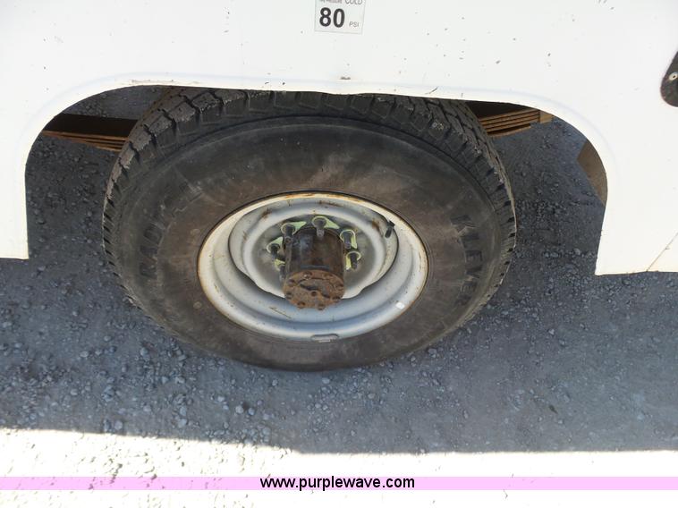 image for item K7190 1995 Ford F250 XL utility truck