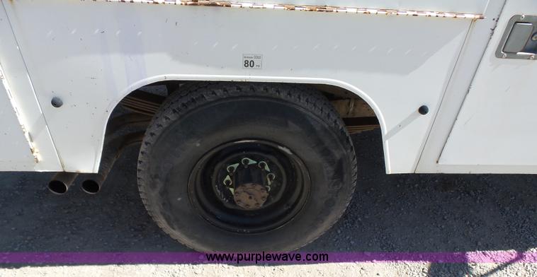 image for item K7190 1995 Ford F250 XL utility truck