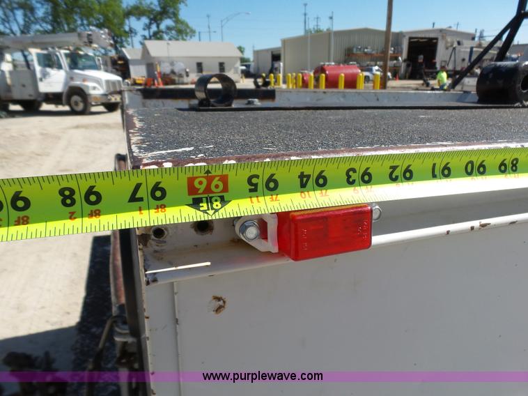 image for item K7190 1995 Ford F250 XL utility truck