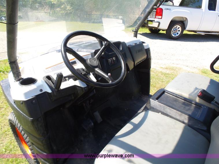 image for item K7196 2011 Bobcat 3400 utility vehicle