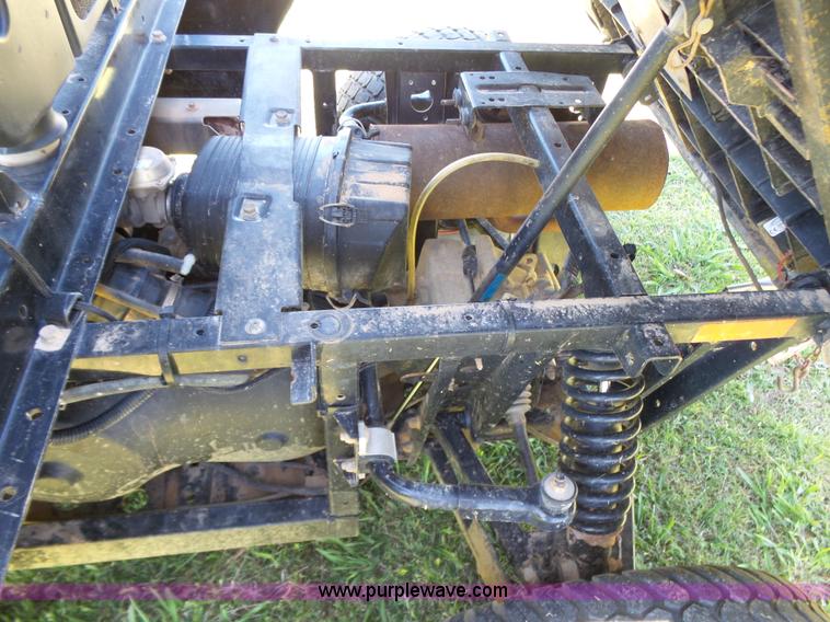 image for item K7196 2011 Bobcat 3400 utility vehicle