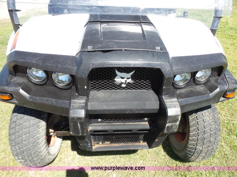 image for item K7196 2011 Bobcat 3400 utility vehicle