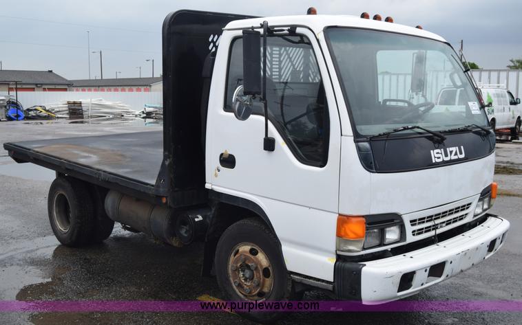 image for item K7343 1997 Isuzu NPR flatbed truck