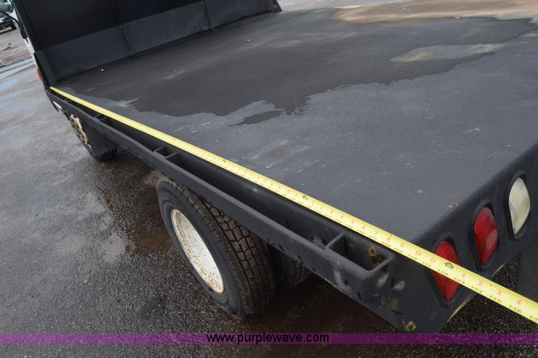 image for item K7343 1997 Isuzu NPR flatbed truck