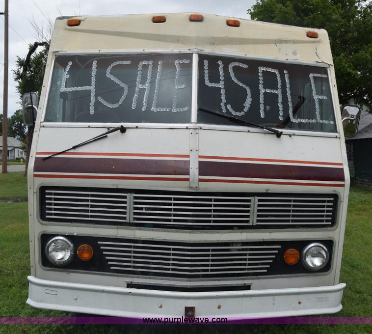 image for item K7372 1978 Winnebago Brave RV