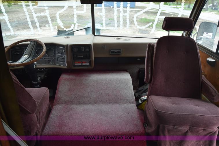 image for item K7372 1978 Winnebago Brave RV