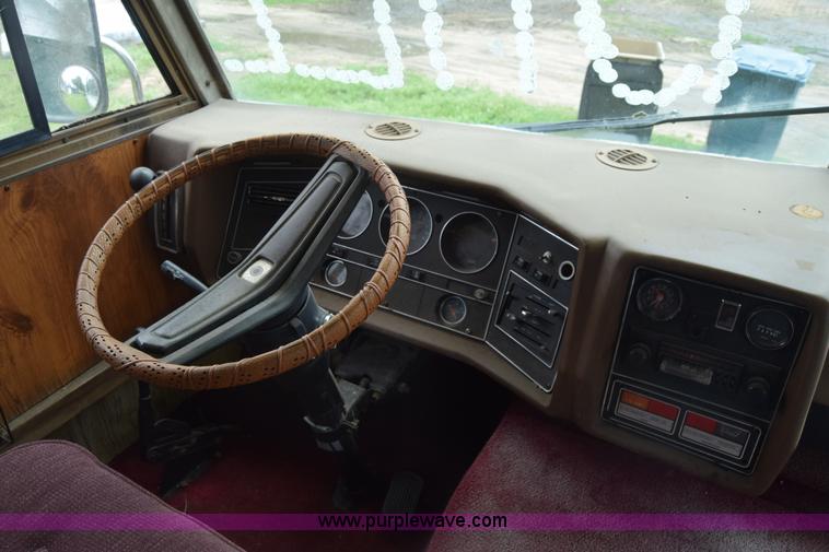 image for item K7372 1978 Winnebago Brave RV