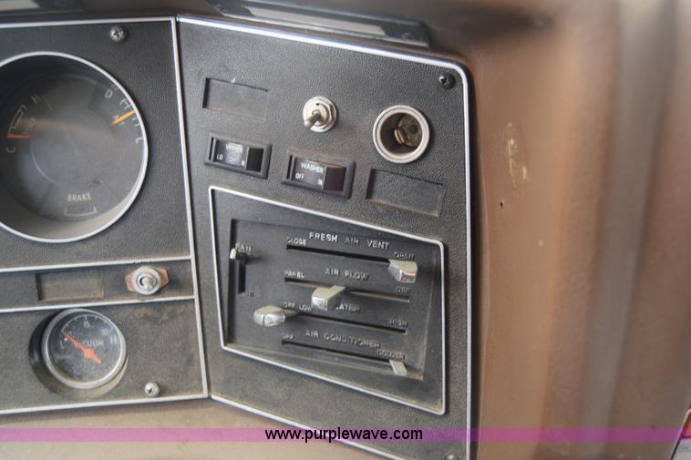 image for item K7372 1978 Winnebago Brave RV