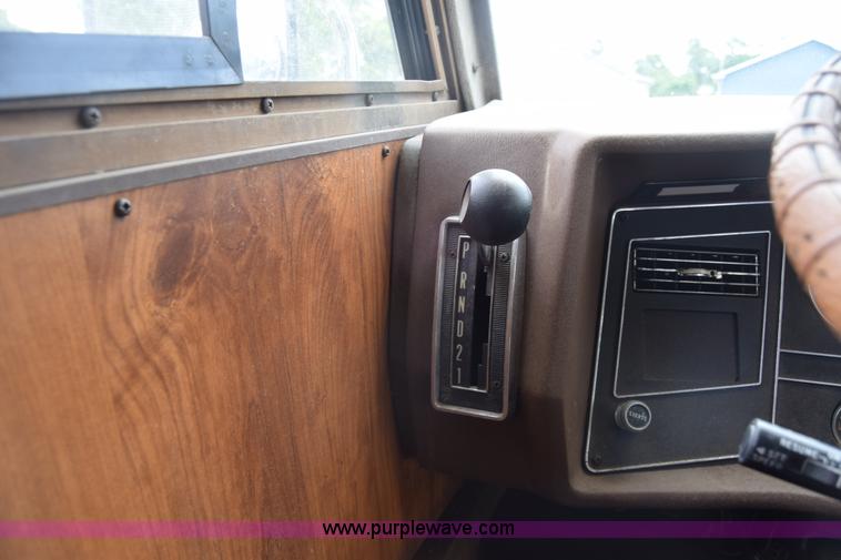 image for item K7372 1978 Winnebago Brave RV