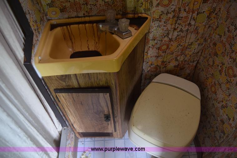 image for item K7372 1978 Winnebago Brave RV