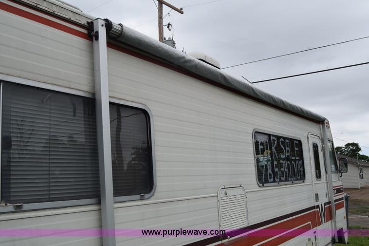 image for item K7372 1978 Winnebago Brave RV