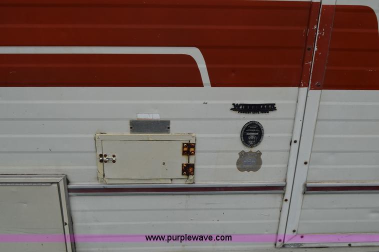 image for item K7372 1978 Winnebago Brave RV