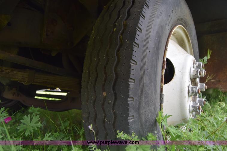 image for item K7372 1978 Winnebago Brave RV