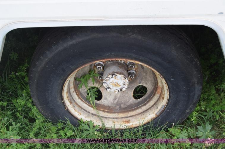 image for item K7372 1978 Winnebago Brave RV