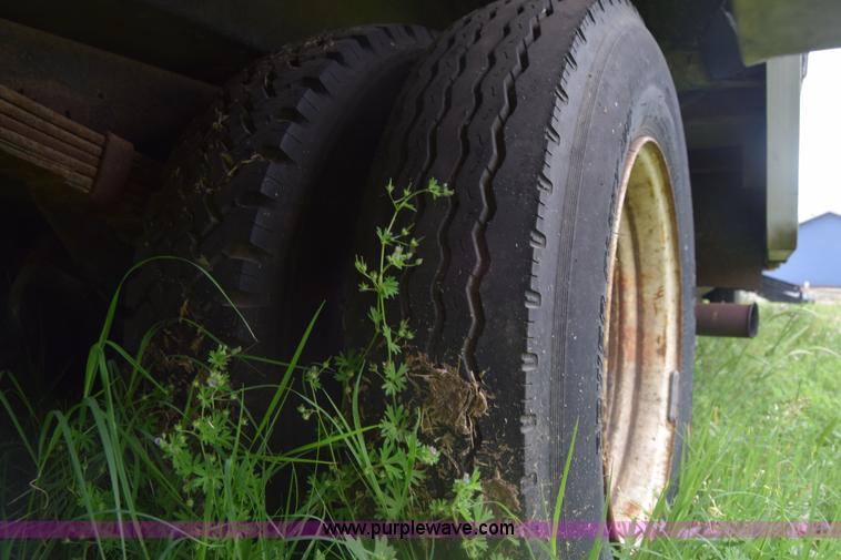 image for item K7372 1978 Winnebago Brave RV