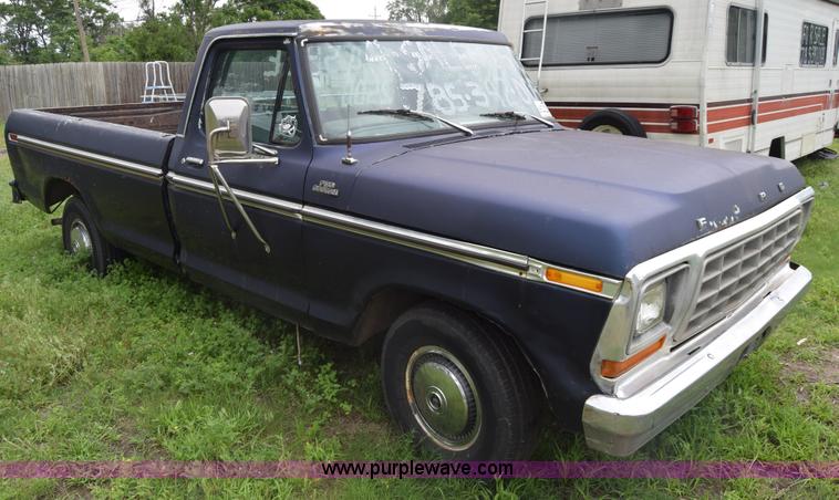 image for item K7373 1979 Ford F150 pickup truck