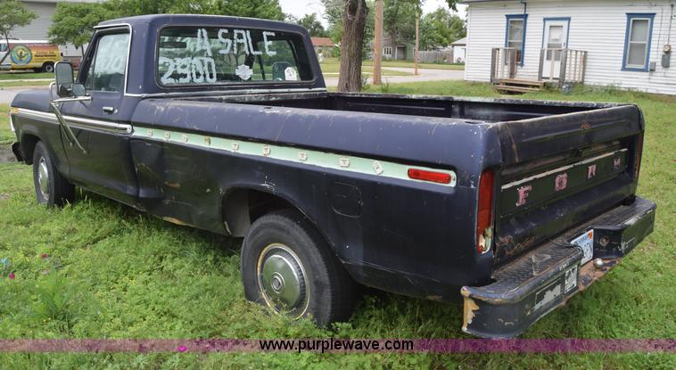 image for item K7373 1979 Ford F150 pickup truck