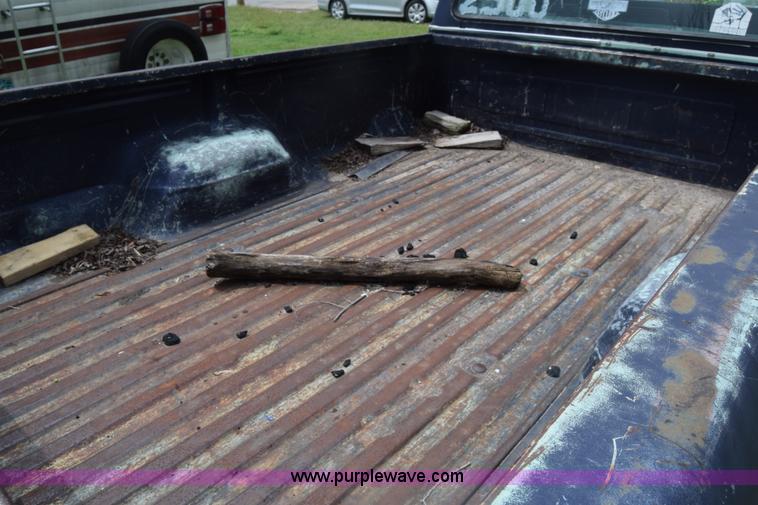 image for item K7373 1979 Ford F150 pickup truck