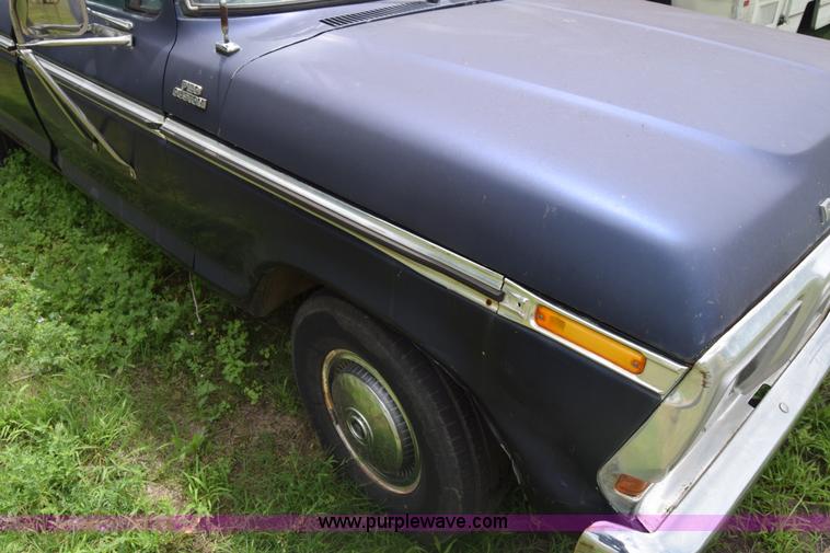 image for item K7373 1979 Ford F150 pickup truck