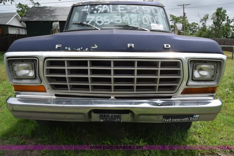 image for item K7373 1979 Ford F150 pickup truck