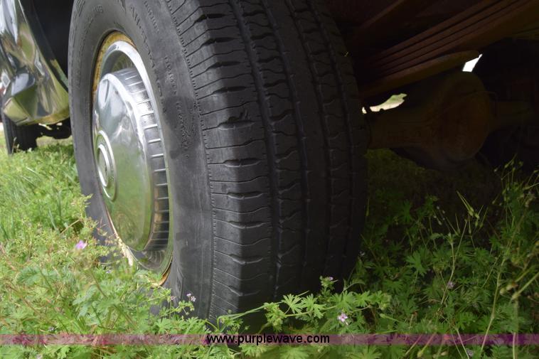 image for item K7373 1979 Ford F150 pickup truck