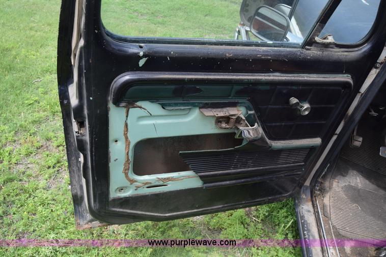 image for item K7373 1979 Ford F150 pickup truck