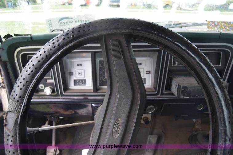 image for item K7373 1979 Ford F150 pickup truck