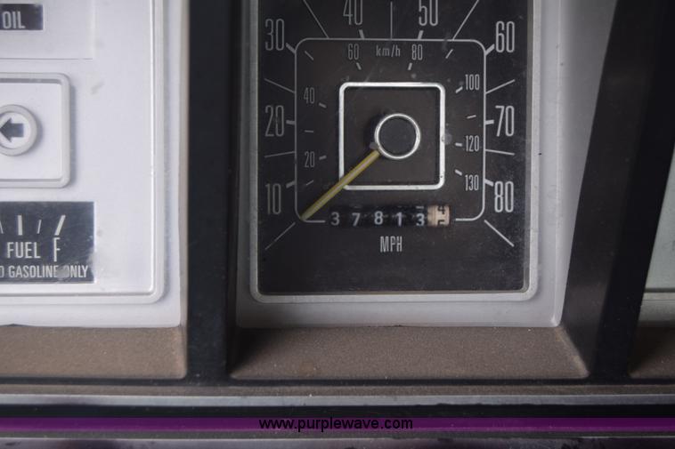 image for item K7373 1979 Ford F150 pickup truck