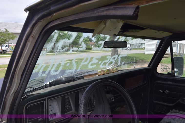 image for item K7373 1979 Ford F150 pickup truck