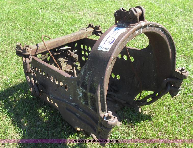 Hendrix drag bucket in Liberty, MO Item K7864 sold Purple Wave