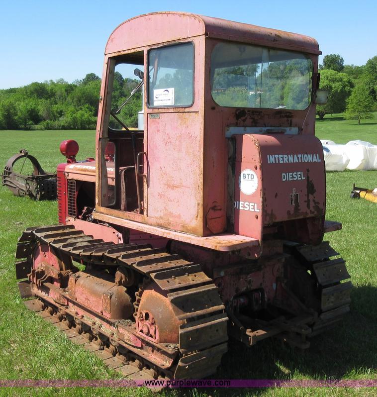 1954-international-btd6-crawler-tractor-in-liberty-mo-item-k7865