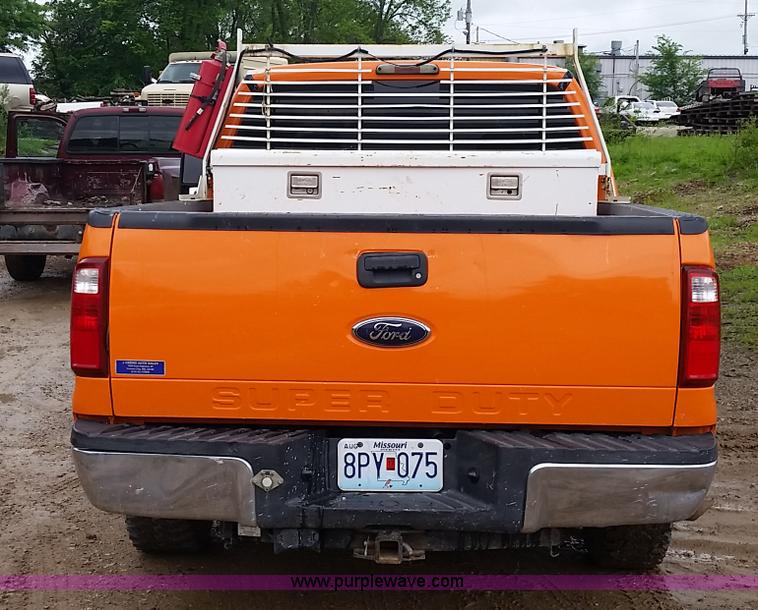 image for item K7882 2010 Ford F250 Super Duty SuperCab pickup truck