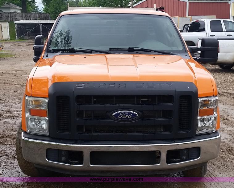 image for item K7882 2010 Ford F250 Super Duty SuperCab pickup truck