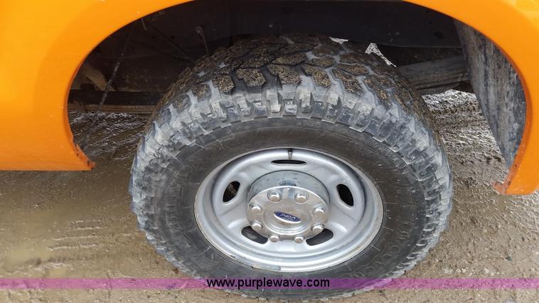 image for item K7882 2010 Ford F250 Super Duty SuperCab pickup truck