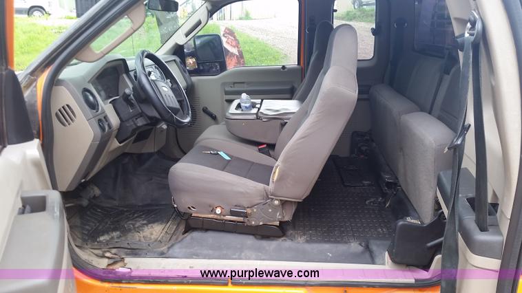 image for item K7882 2010 Ford F250 Super Duty SuperCab pickup truck