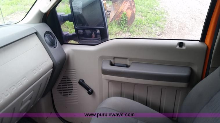 image for item K7882 2010 Ford F250 Super Duty SuperCab pickup truck