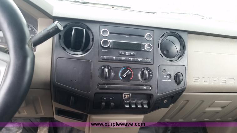 image for item K7882 2010 Ford F250 Super Duty SuperCab pickup truck