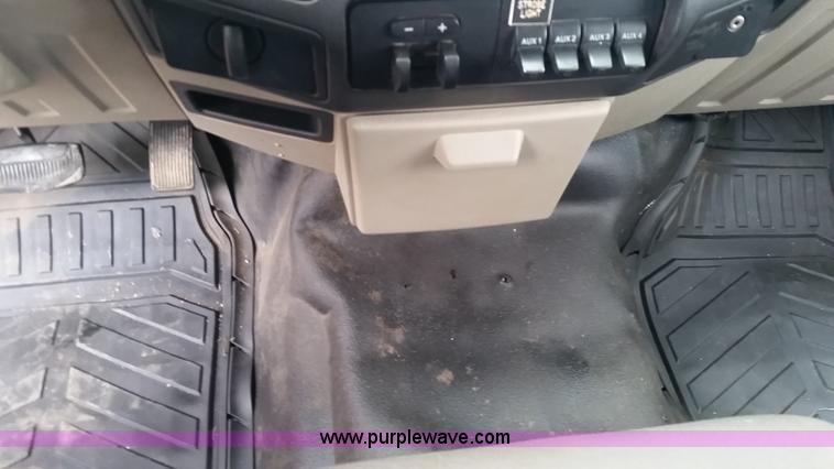 image for item K7882 2010 Ford F250 Super Duty SuperCab pickup truck