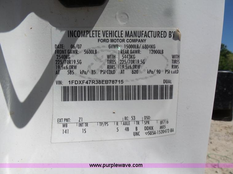 image for item K7914 2008 Ford F450 Super Duty flatbed pickup truck