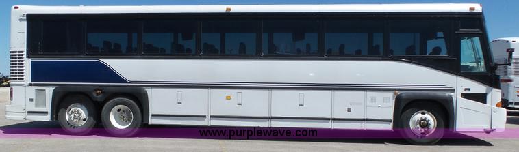 image for item K8289 1990 MCI 120-C3 coach bus