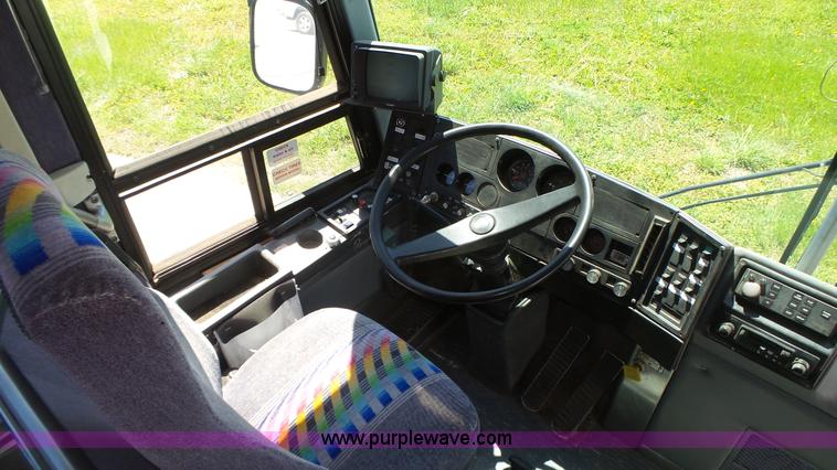 image for item K8289 1990 MCI 120-C3 coach bus