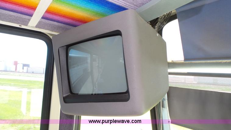 image for item K8289 1990 MCI 120-C3 coach bus